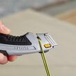 Cutter Stanley cu lama retractabila,180 mm, 3 lame incluse