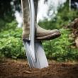 Cazma pentru plantat si bordurat Fiskars Xact, medie, varf rotunjit, 1080 mm, 1870 g